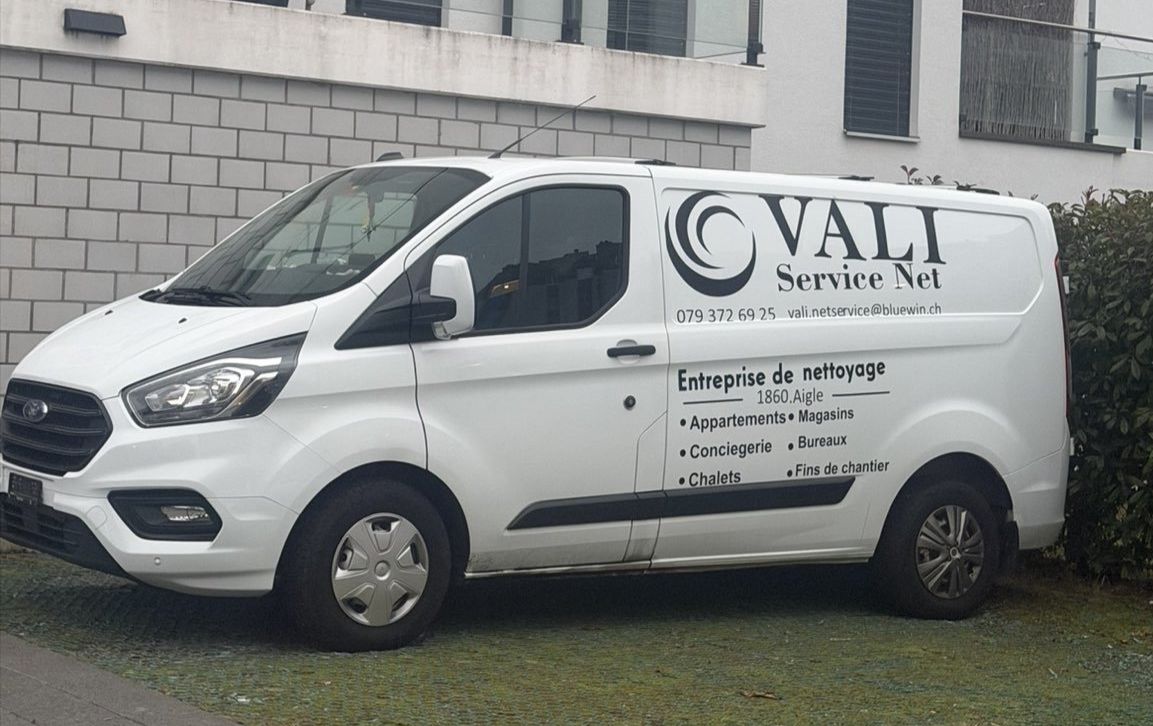 Camionnette Vali Service Net, entreprise de nettoyage à Aigle